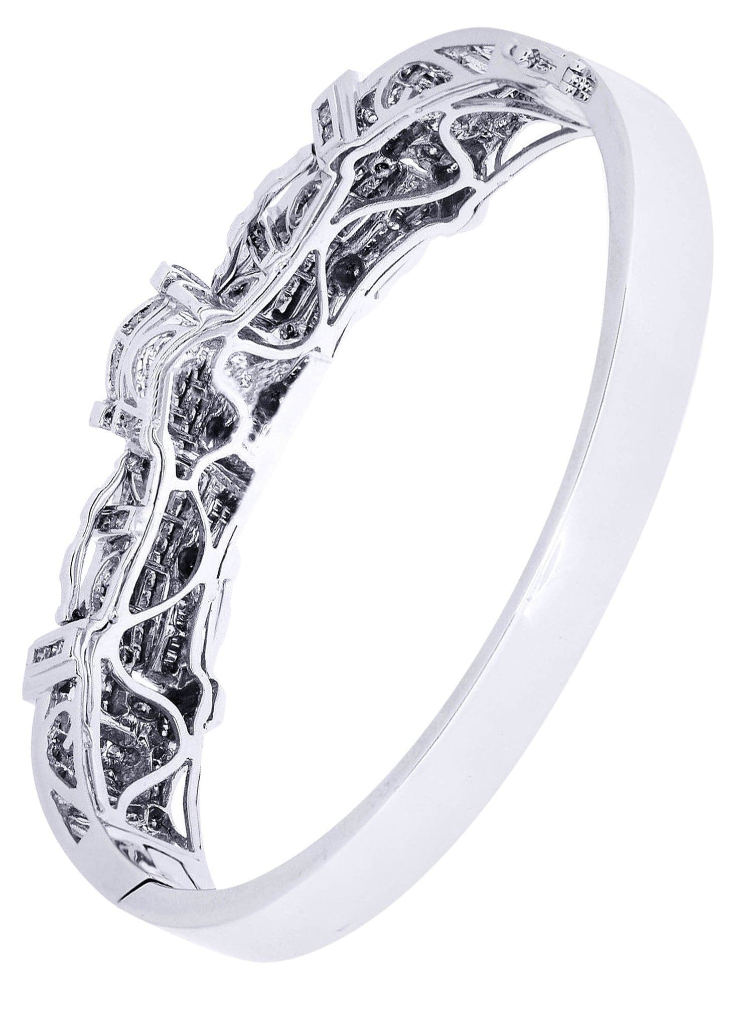 Mens Diamond Bangle White Gold| 4.06 Carats| 52.03 Grams - Image 3
